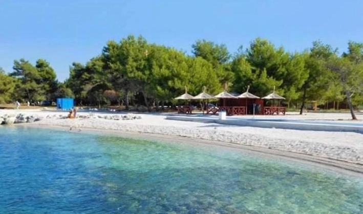 Stylish Suburb With Private Parking & Wifi, Between Centre And Brijuni Pristine Seaside *