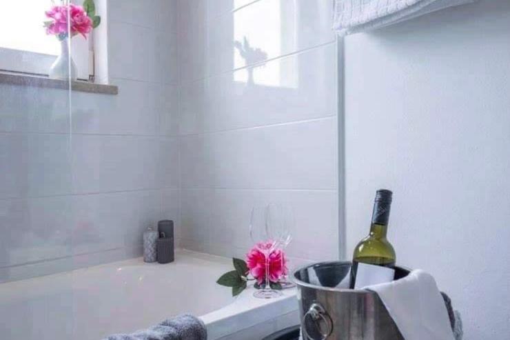 Stylish Suburb With Private Parking & Wifi, Between Centre And Brijuni Pristine Seaside Apartman