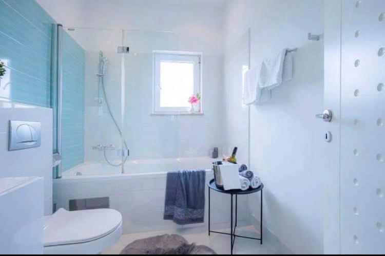 Apartman Stylish Suburb With Private Parking & Wifi, Between Centre And Brijuni Pristine Seaside